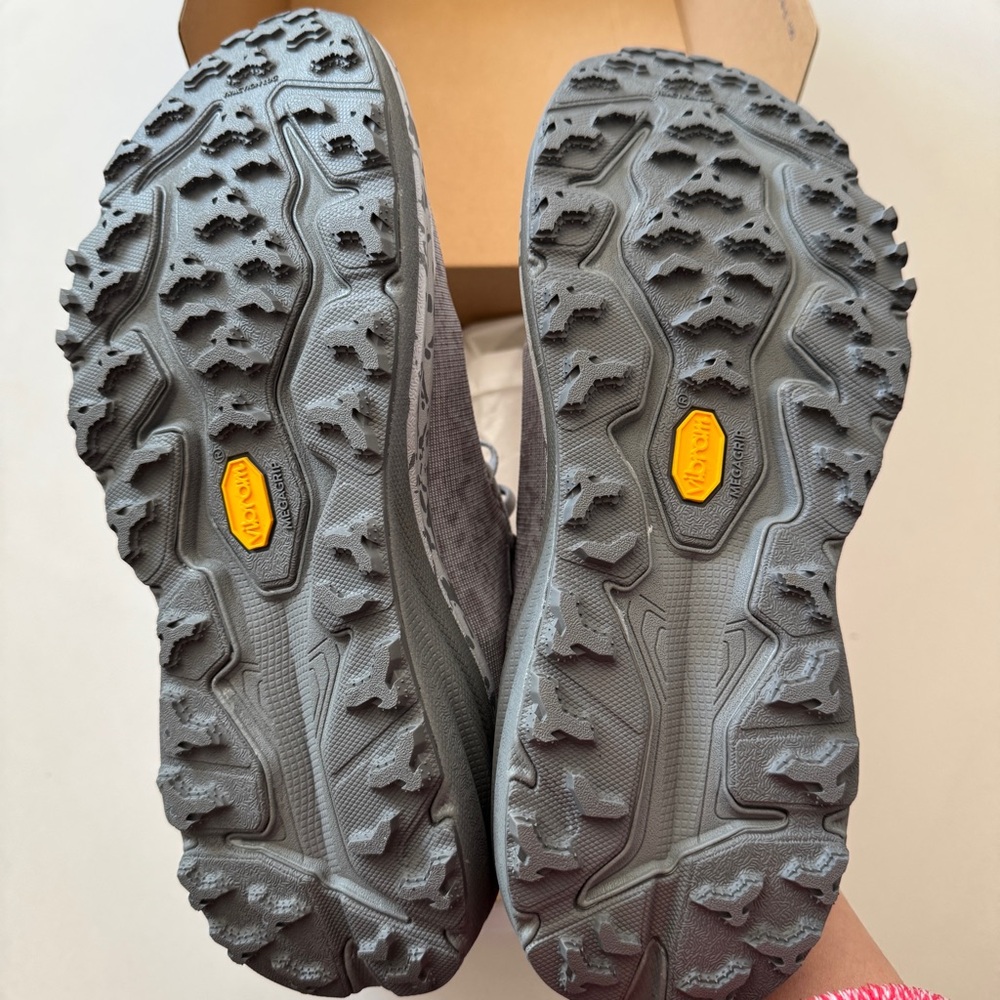 HOKA One One Womens Speedgoat 6 1147811 SYST Running Shoes Sneakers Grey Sz 10 - Picture 6 of 8